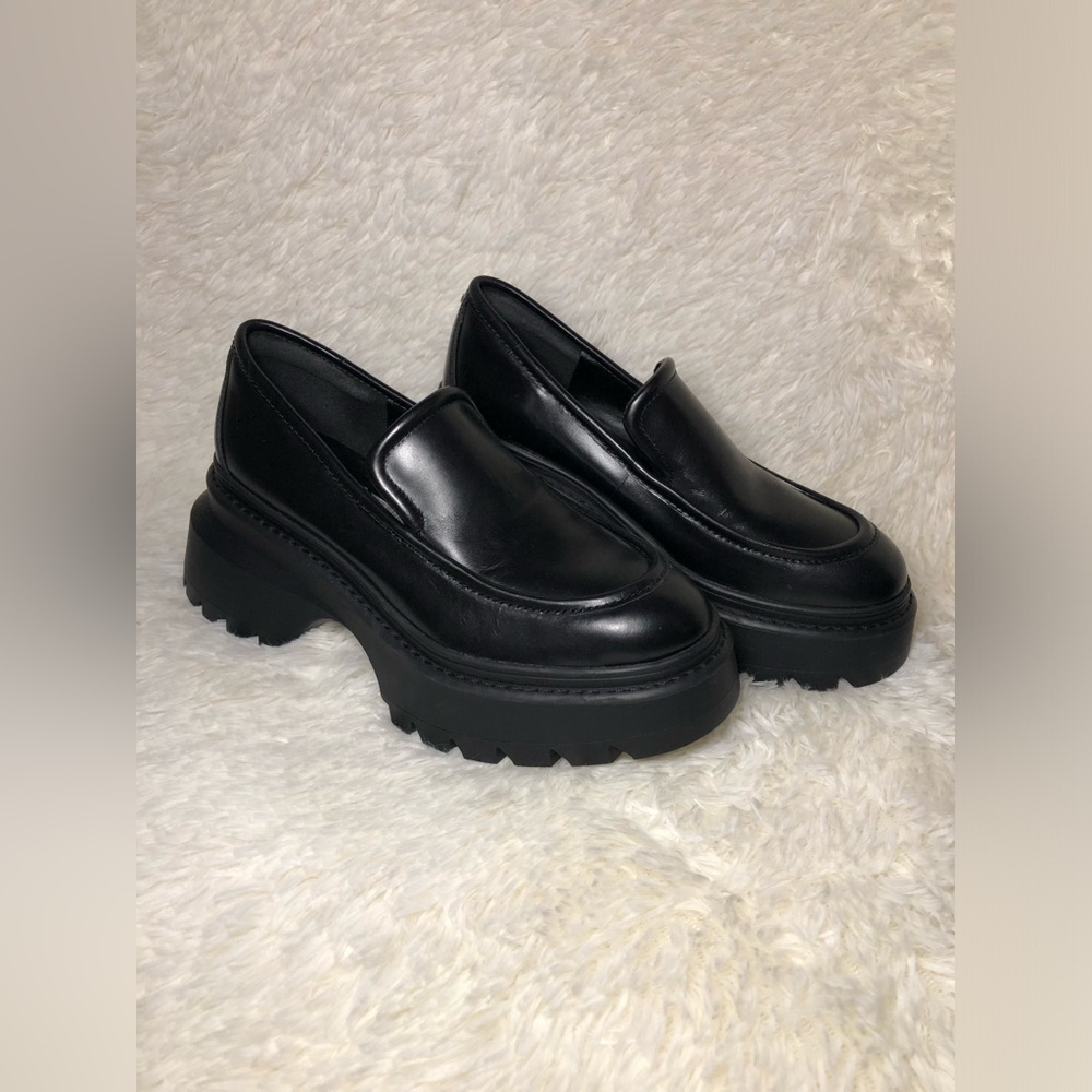 Michael Kors Black Women's Shiloh Leather Platform Loafers sizes 7.5 and 8.5 - Picture 2 of 16